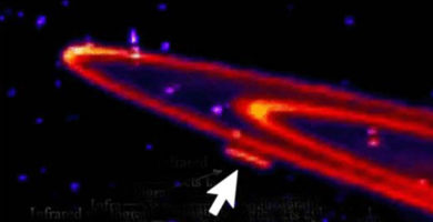 NASA: Encontramos una nave extraterrestre escondida en los anillos de Saturno