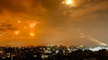 "Ni electricidad, ni alimentos, ni combustible": Israel anuncia contraataque completo a Gaza